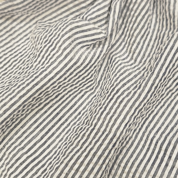 Aqua Black and White Striped Pants - Picture 4 of 5